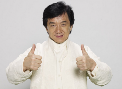 成龙的真名叫房仕龙 成龙父亲是特务为躲避追杀改名换姓