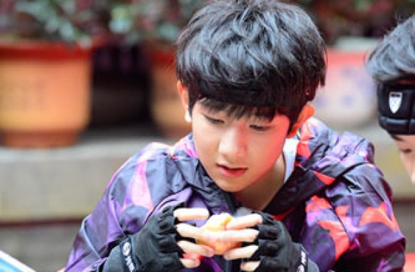 《全员加速中》今晚预告抢先看 蔡少芬当街绑票王源吓坏TFBOYS