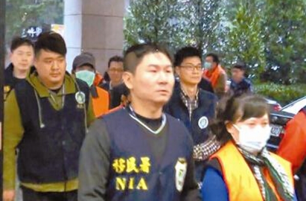 两岸联手捣毁卖淫集团共抓20人 数名卖淫女及78岁老人