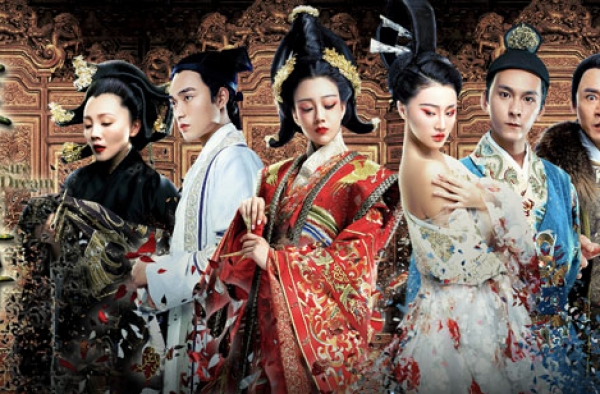 宫斗网络电影《深宫遗梦》首映 英达监制并亲自题字