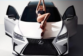 ƤﳬģLexus RX ŮҰ޵ļ