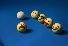 ûмһ̨ Ҿ̨򻭳˱
