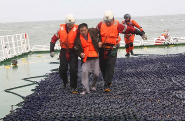 重大消息！黄渤海两船遇险五人遇难多人失踪