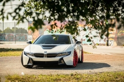 BMW i8װ һ˫ɫսѥٷְ