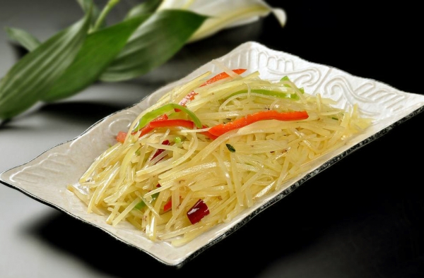 为什么我炒的土豆丝不爽脆？原来是因为少了最关键的一步！