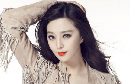 盘点中国女星片酬排行榜 第一名成名时范爷还是金锁