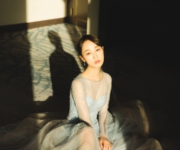蓝盈莹最新纱裙写真曝光 唯美梦幻仙气十足