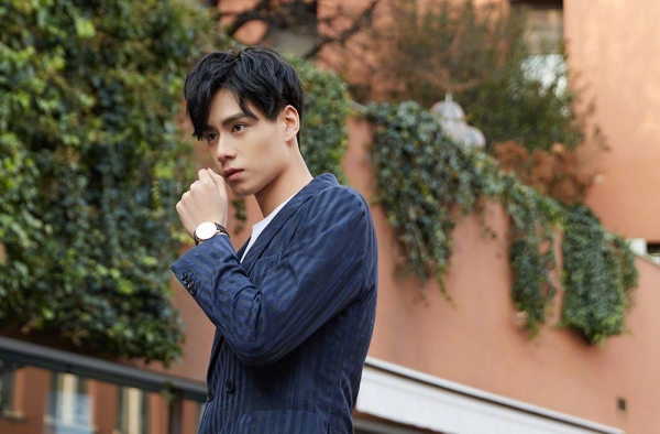 胡一天同款腕表 飞亚达One系列男士手表