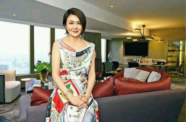 不老女神关之琳豪宅曝光，豪华的让人惊掉下巴