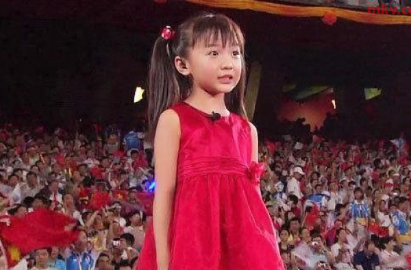 张艺谋谈林妙可奥运假唱 心里的疙瘩一直无法释怀