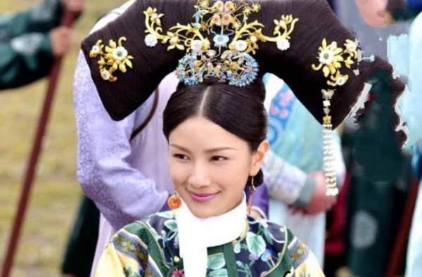 如懿传纯妃是好人坏人 纯妃最后黑化了吗？