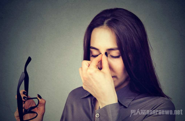 追剧7天看瞎眼怎么回事?如何瞎的?也是个狠人!