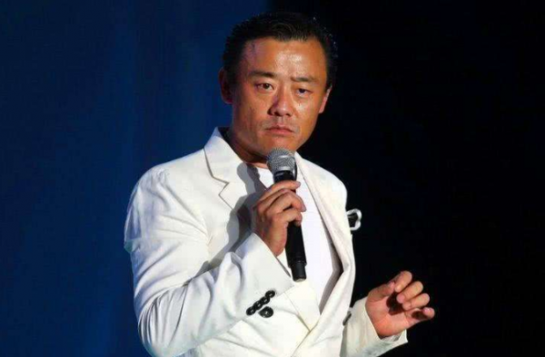 周立波公开鄢军录音 周立波是无辜的？到底是谁布的局