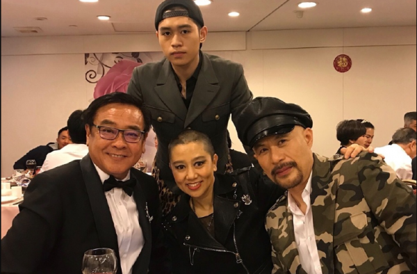 徐锦江儿子偶然出镜竟上韩国综艺热搜 什么情况？