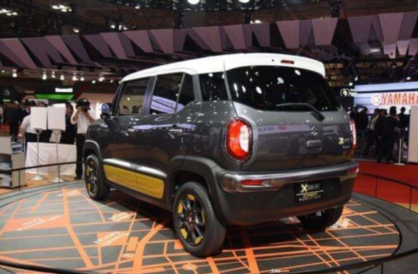 铃木新款小型SUV 让你见识一下什么叫做呆萌小可爱