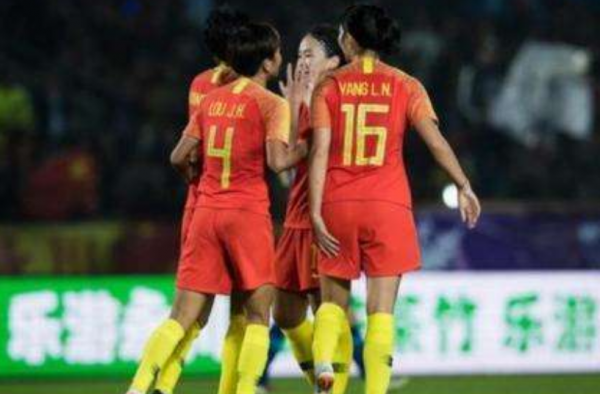 中国女足10-0蒙古 七人进球王珊珊上演大四喜