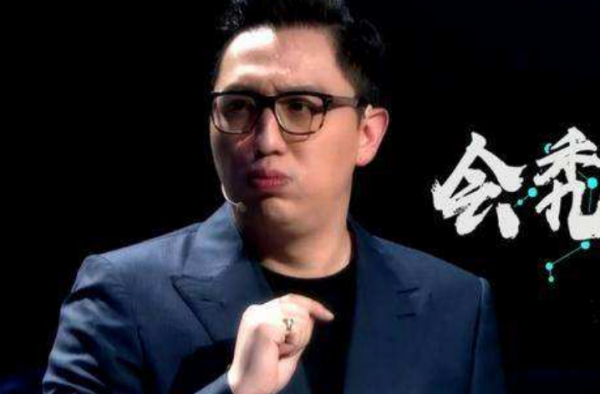 华少自曝发胖原因 因为怕变秃顶 所以他选择了发胖