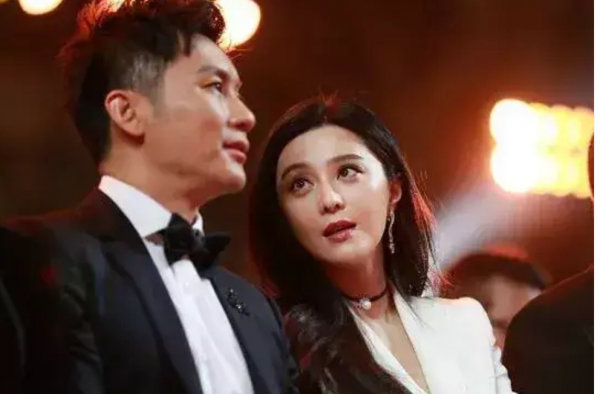 娱乐圈中有哪些女追男的明星情侣 这一对你绝对想象不到
