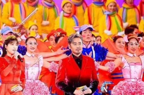 北京台春晚何以收视六连冠 吴秀波丑闻成为议论热点