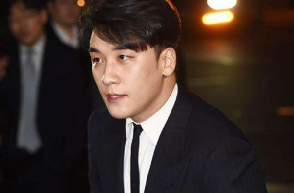 胜利夜店承认行贿2000万 社长李某继吸毒后再添新锤