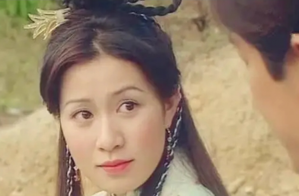 周海媚从周芷若变灭绝师太 五个版本的周芷若哪版最美