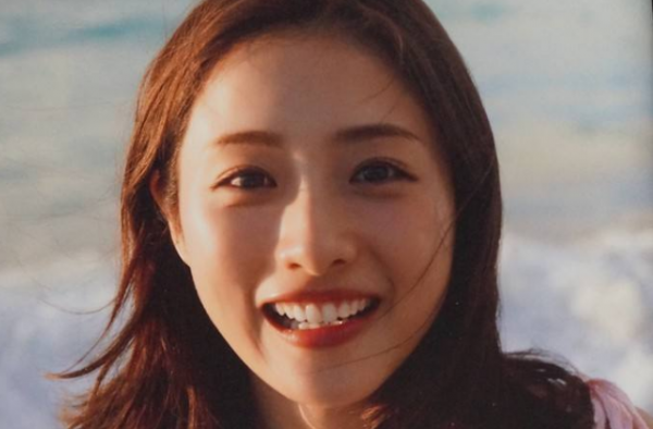 曝石原里美分手 为什么分手？社长已搬离爱巢！