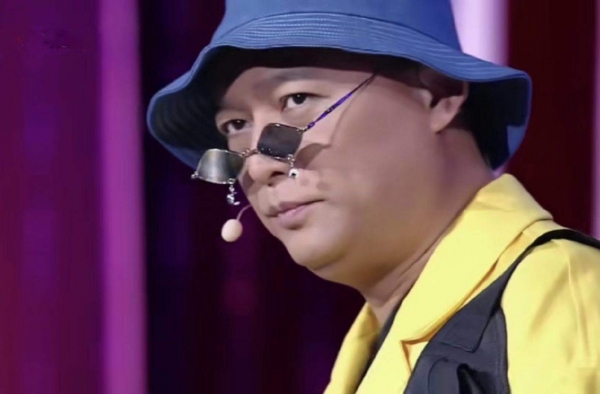 孟非的时尚穿搭 孟大爷跻身潮流最前沿 你还在等什么？