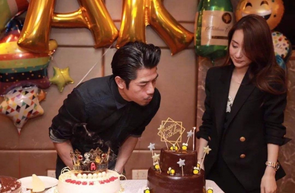 方媛生日郭富城送花 一大早高调秀恩爱仪式感十足
