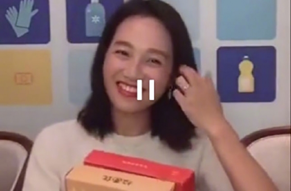 周一围 到底谁卑微 网友：你不卑微，我们观众最卑微