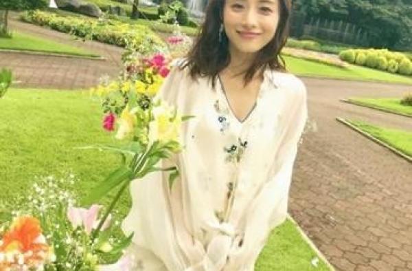 石原里美“一般上班族”男友被起底！是年收千万金融业菁英