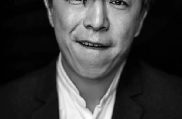 9.5分！黄渤15年前这部国产剧，被称国剧第一，但只有阉割版