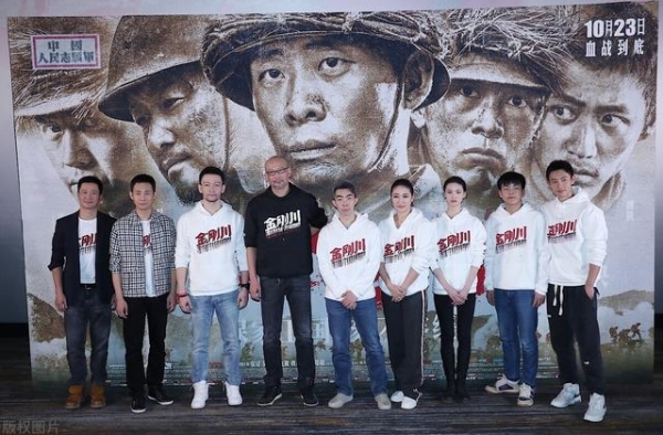 《金刚川》上映，主演吴京赛马“无忧无虑”将出战武汉
