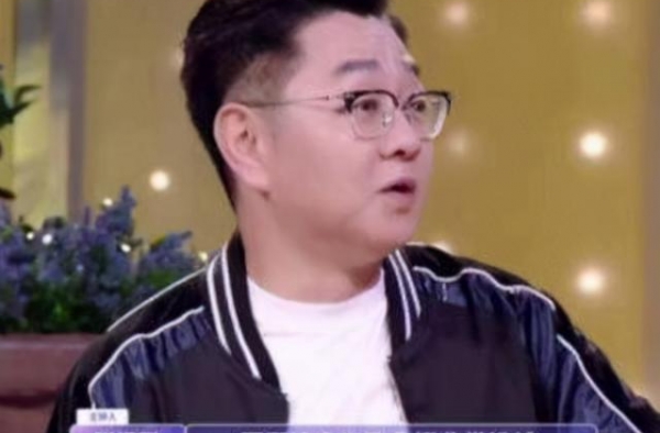 孩子随母姓尴尬吗？