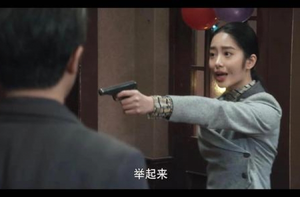 谍战专家拿枪姿势太业余