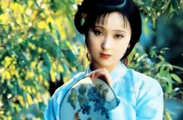 敢在那个年代裸婚生子的女明星何赛飞，真不是一般的美艳
