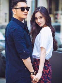 再次封帝的黄晓明，与杨颖节目中互不提及，疑似婚变是真？