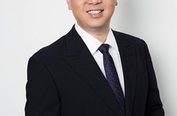 董事长疑被投毒致死后，《三体》影视化怎么办？