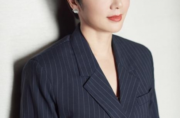 从女工到影后，蒋雯丽如何被他影响一生？